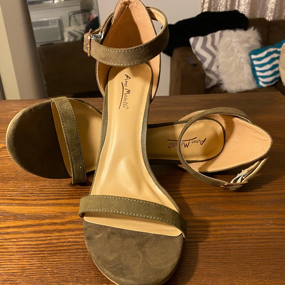 Sage Green Heel